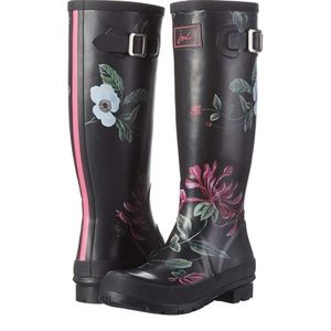 Joules Wellyprint Black Hedge floral rainboot